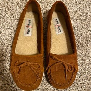 Minnetonka chestnut suede moccasins